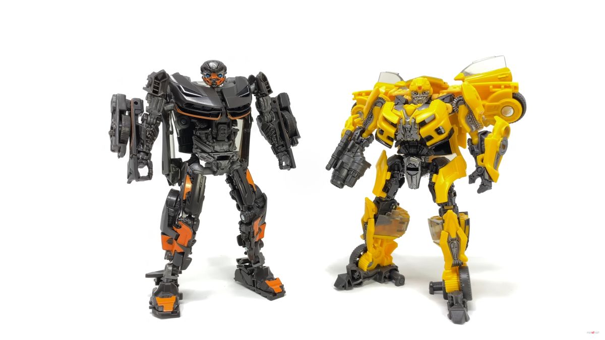 Transformers Studio Series SS-93 TLK Hot Rod In-Hand Images